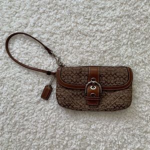 Coach Classic Zippered Wristlet Wallet Clutch